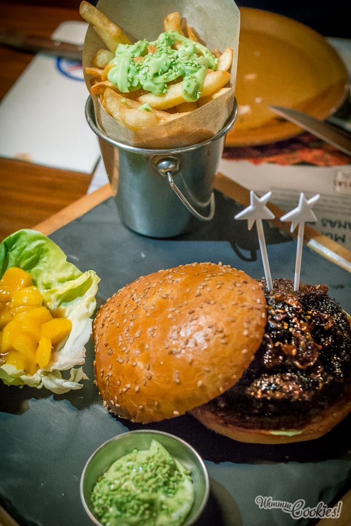 WagYú burger, posiblemente la combinación más rara que hayamos probado en una hamburguesa. Y la más acertada. ¡Viva el wasabi!